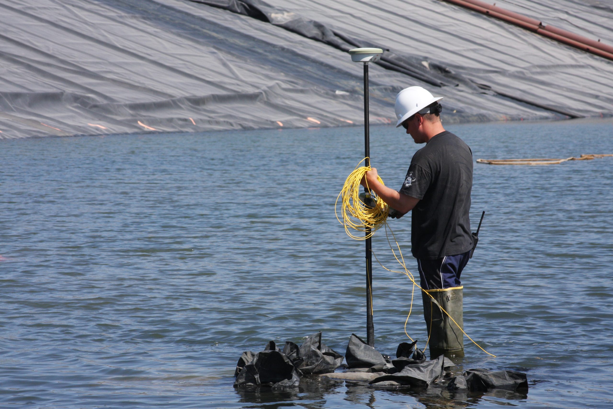 Pond Liner Leak Locate_3 hydroGEOPHYSICS